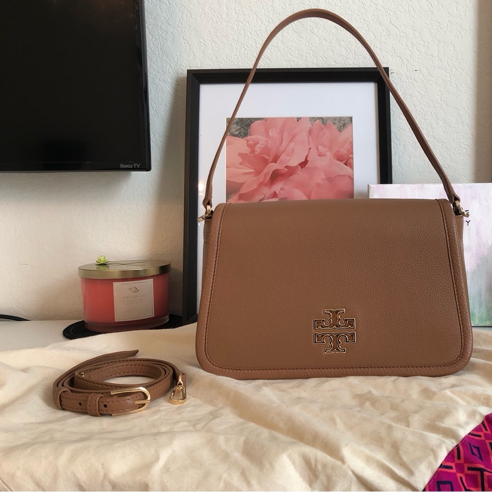 Authentic Tory Burch Tan pebble leather satchel/ crossbody bag-Like New.